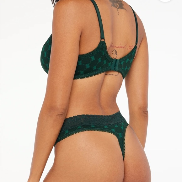 Savage X Fenty Green Glo X Link Cotton Bralette Mid-Rise Thong & High-Leg Bikini - Picture 4 of 16